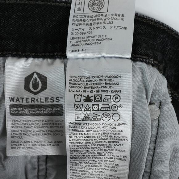 Levis 501 Shorts Womens 32x2 Black Distressed Cut Off Premium Denim Button Fly - Picture 8 of 12